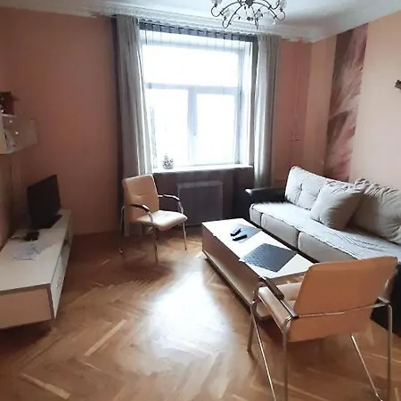 Centre ,ploshad Pobedy,metro Apartment *