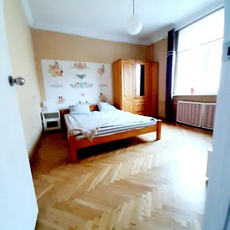 Centre ,ploshad Pobedy,metro Apartment